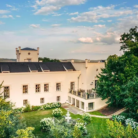 & Restaurant Chateau Trnova Trnova (Prague-West)