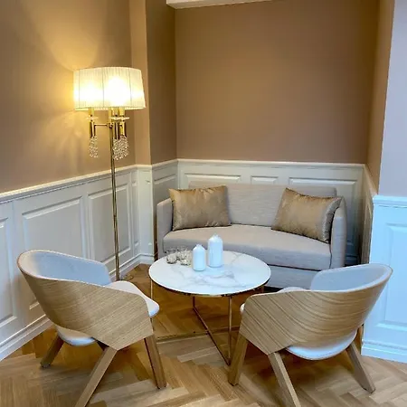 & Restaurant Chateau Trnova 호텔