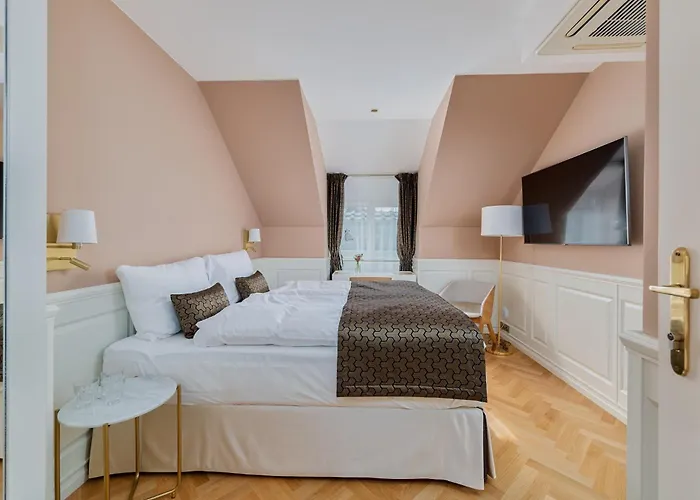 & Restaurant Chateau Trnova Hotel Trnova (Prague-West)